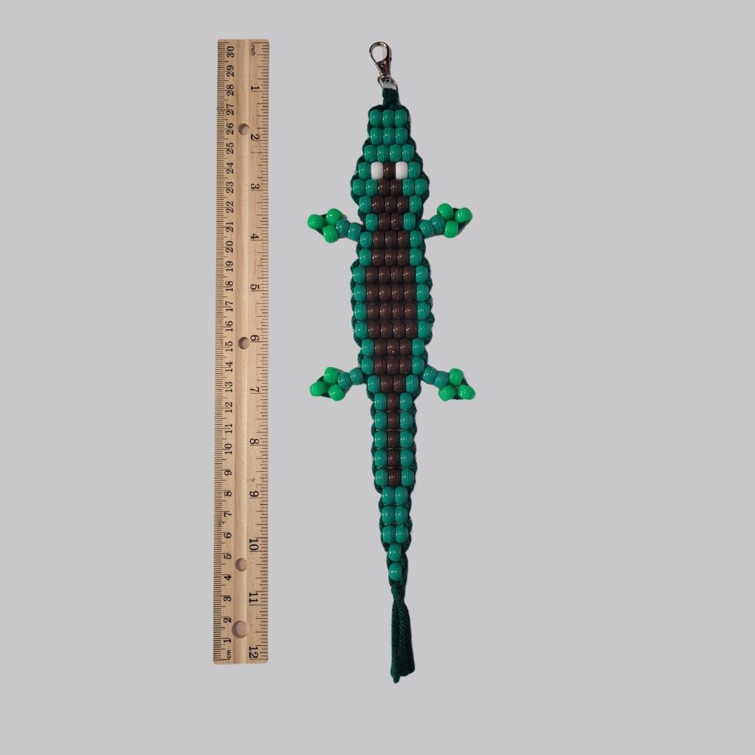 Dark Green Alligator with Dark Green Yarn